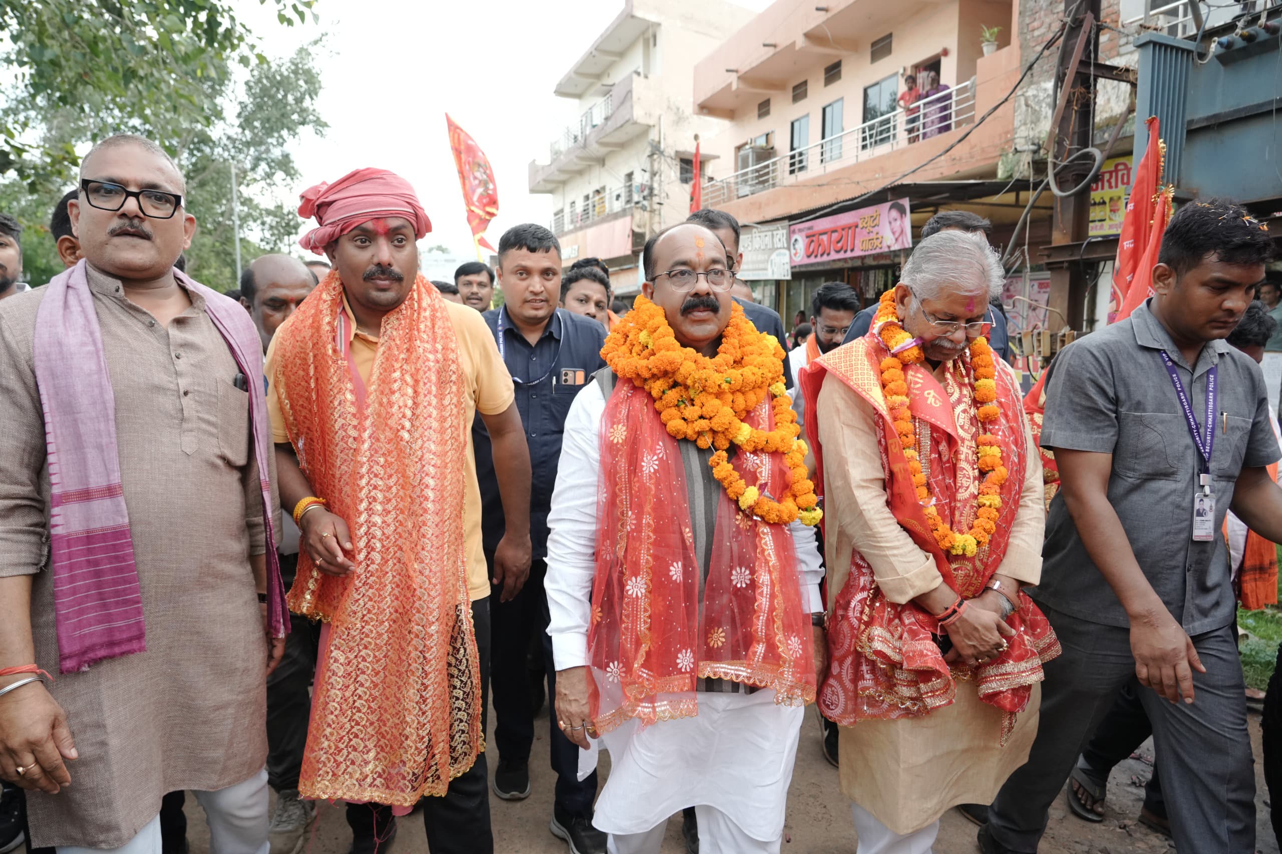 शहर पहुंची सुशांत की ध्वजा यात्रा केंद्रीय मंत्री,डिप्टी सीएम,और विधायकों ने किया स्वागत, मंत्री और विधायकों की मौजूदगी ने बढ़ाया यात्रा का उत्साह,