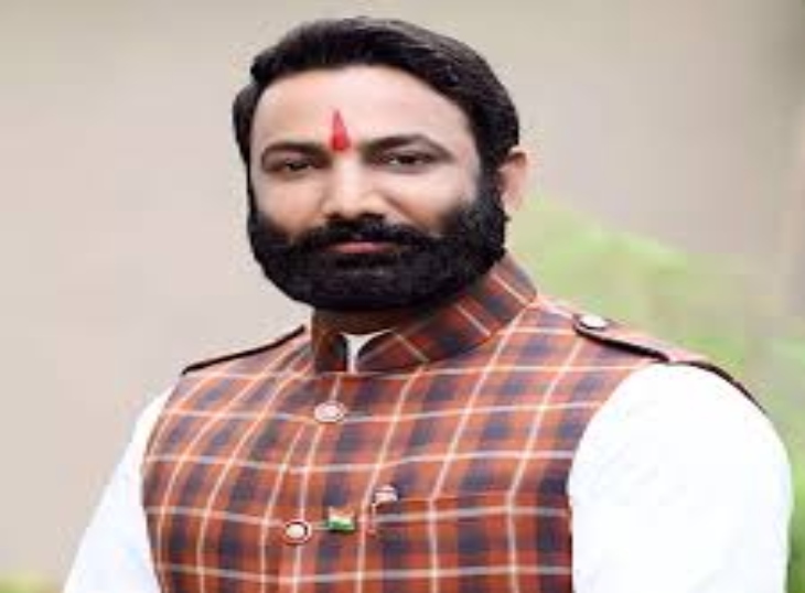 मध्यप्रदेश के ग्वालियर से पकड़ा गया मोस्टवांटेड सुदखोर वीरेंद्र तोमर,,