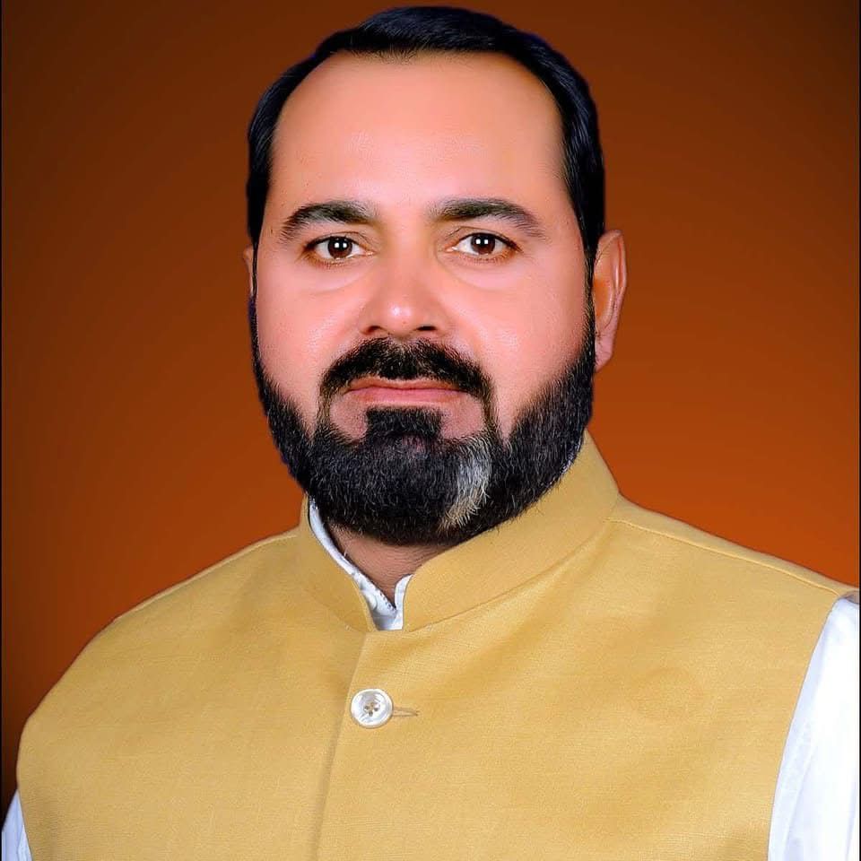 कांग्रेस का राष्ट्रीय स्तर से लेकर प्रदेश एवं जिला स्तर का नेतृत्व पूरी तरह से हताशा के दौर से गुजर रहा है, कांग्रेस के पदाधिकारीयों का जनता के हितों से कोई सरोकार नहीं है,, अपनी राजनीति चमकाने के लिए ऊल जुलूल बयान बाजी कर रहे हैं – दीपक सिंह