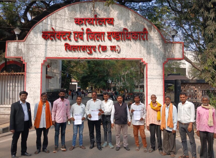 शिवसैनिको ने जन समस्याओं को लेकर कलेक्टर एसपी को सौपा ज्ञापन