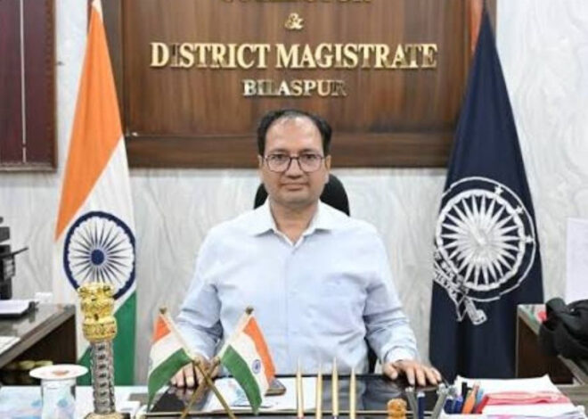 पेट्रोल डीजल के अनावश्यक वितरण पर रोक,, वाहनों को ही मिलेगा ईंधन, अवैध परिवहन व कालाबाजारी पर होगी कड़ी कार्यवाही,,कलेक्टर ने जारी किया आदेश