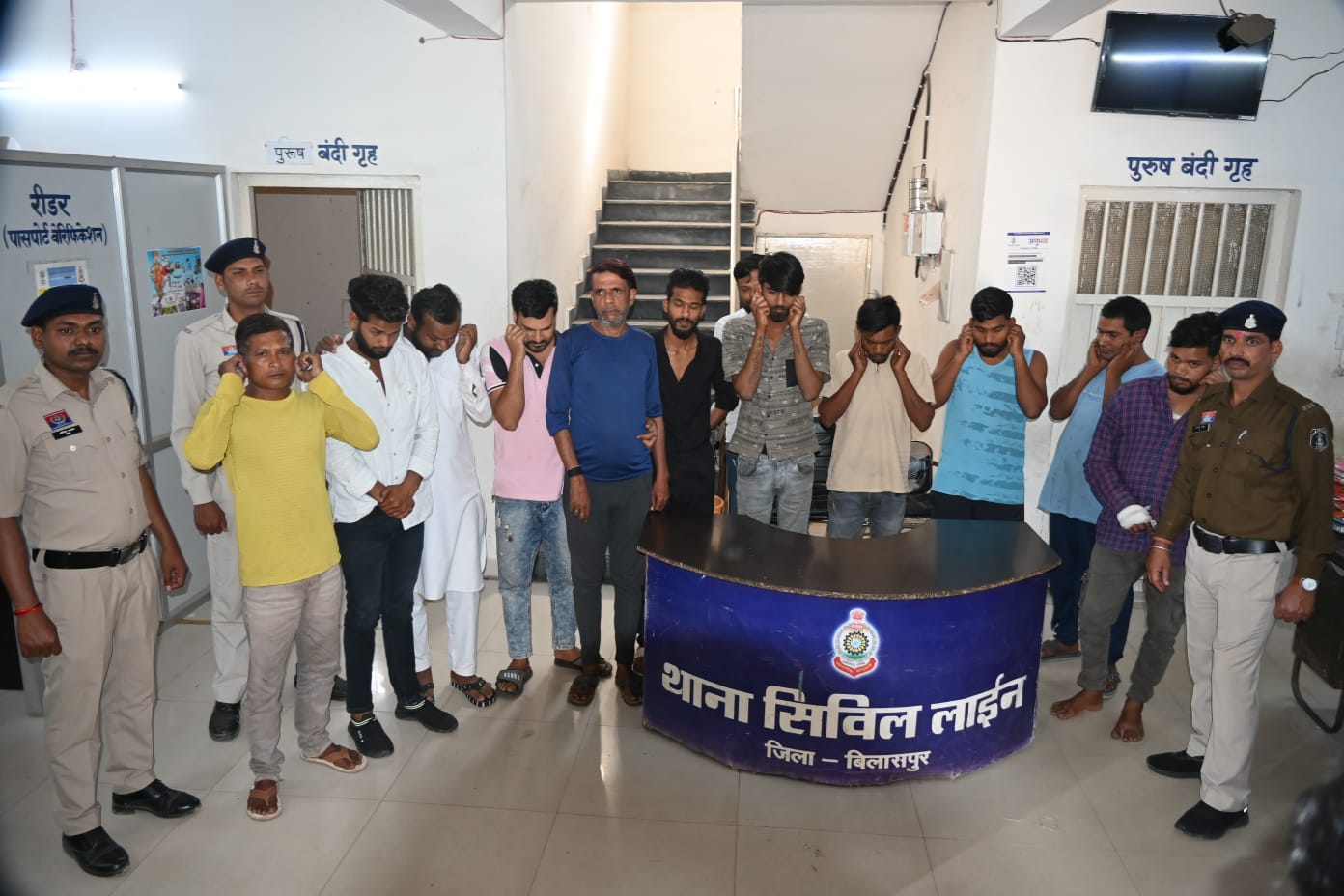 होली से पहले बिलासपुर पुलिस अलर्ट मोड में,30 गुंडे गिरफ्तार