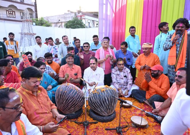 कुंदन पैलेस में आयोजित कार्यकर्ता होली मिलन समारोह में नगर विधायक अमर अग्रवाल हुए शामिल