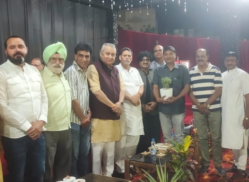 छत्तीसगढ़ के खिलाड़ियों को मिलेगा बड़ा मंच , सीखने का अवसर भी मिलेगा -धरमजीत,,,स्वर्गीय लखीराम अग्रवाल, स्मृति क्रिकेट प्रतियोगिता के दूसरे दिन विधायक धर्मजीत सिंह , सुशांत शुक्ला ने खिलाड़ियों का हौसला बढ़ाया,