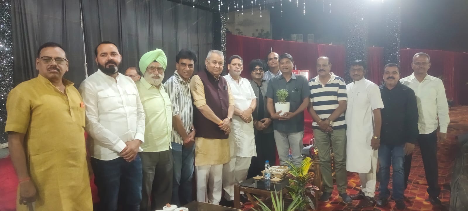 छत्तीसगढ़ के खिलाड़ियों को मिलेगा बड़ा मंच , सीखने का अवसर भी मिलेगा -धरमजीत,,,स्वर्गीय लखीराम अग्रवाल, स्मृति क्रिकेट प्रतियोगिता के दूसरे दिन विधायक धर्मजीत सिंह , सुशांत शुक्ला ने खिलाड़ियों का हौसला बढ़ाया,