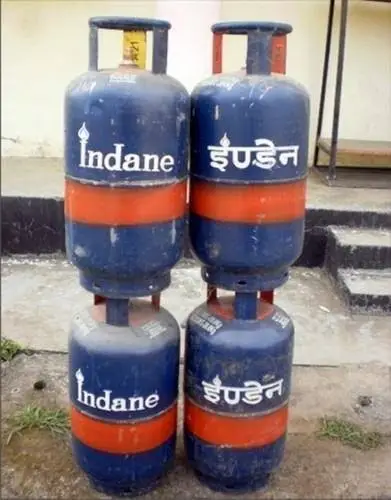 कमर्शियल गैस सिलेंडर पर सरकार का बड़ा फैसला, राज्यों को 10% अतिरिक्त LPG कोटा मिलेगा