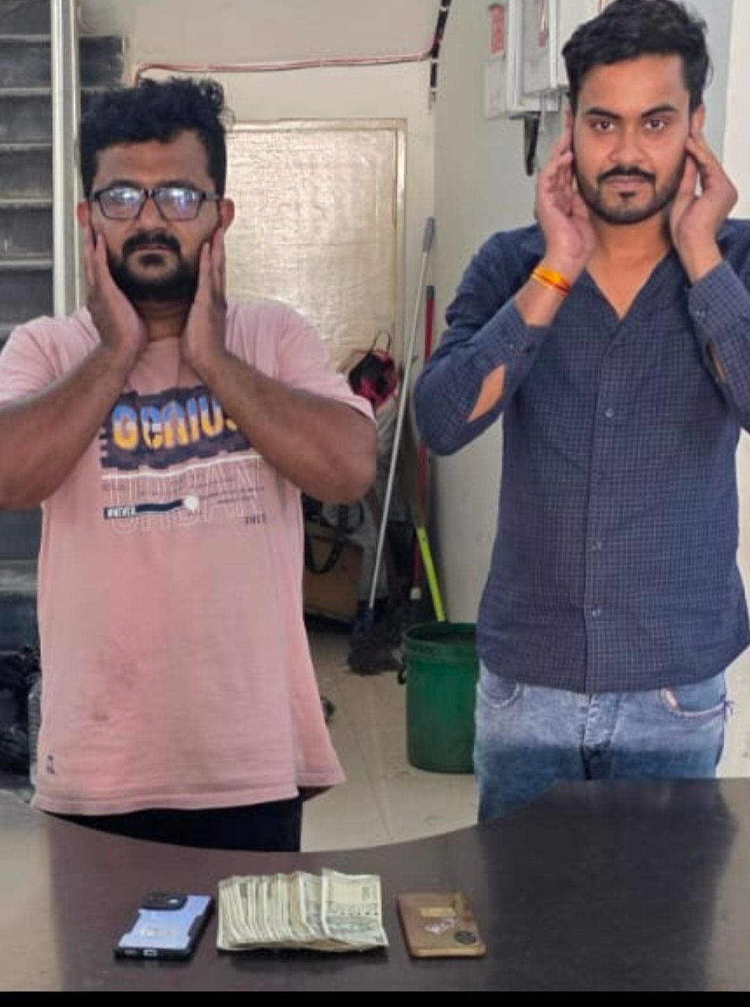 आईपीएल सट्टा -सट्टा किंग का खास आदमी गिरफ्तार,,सट्टे के किंग पिंग तक कब पहुंचेगी बिलासपुर पुलिस,, प्यादा गिरफ्तार,,, बॉस अभी भी पुलिस पकड़ से कोसो दूर सौरभ पवार किसके लिए करता था काम?