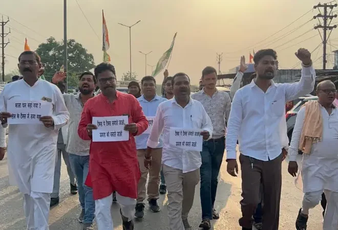 बिलासपुर में पेट्रोल-डीजल की किल्लत, गैस व खाद्य तेल के बढ़े दाम को लेकर कांग्रेस का प्रदर्शन