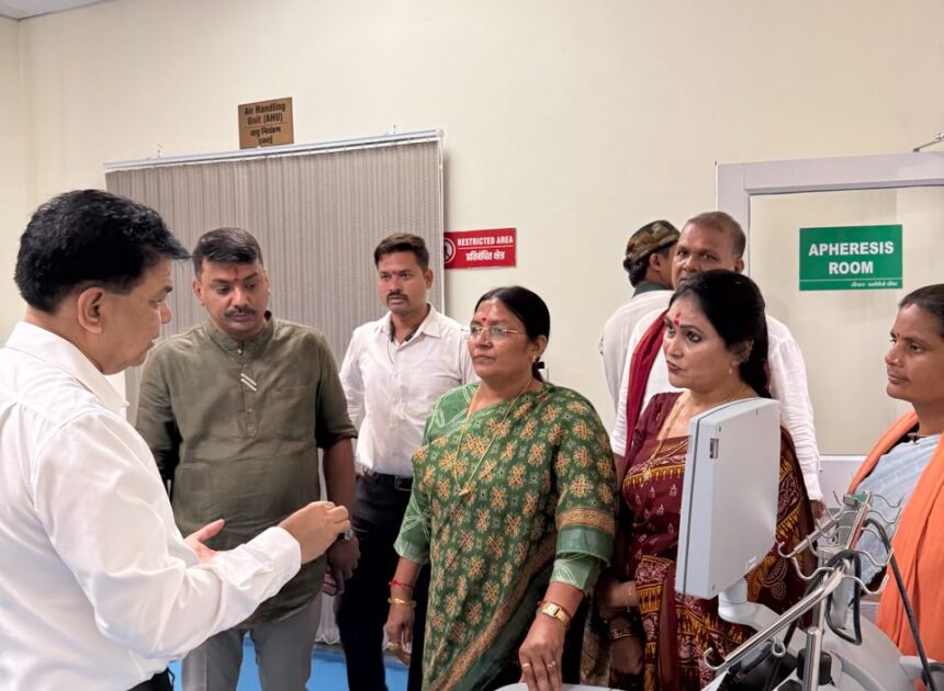 केंद्रीय मंत्री ने मल्टी स्पेशलिटी हॉस्पिटल का किया दौरा, व्यवस्थाओं का लिया जायजा